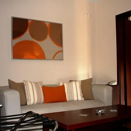 מלון דירות Park 3*