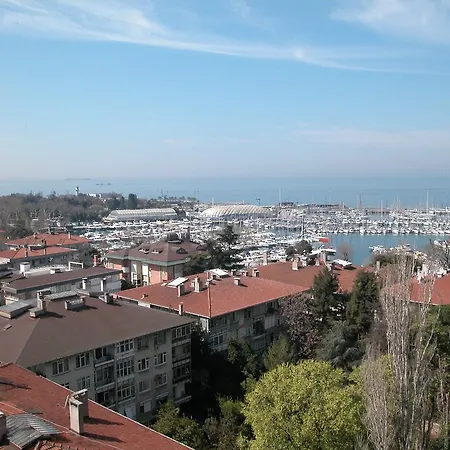 Park מלון דירות 3*